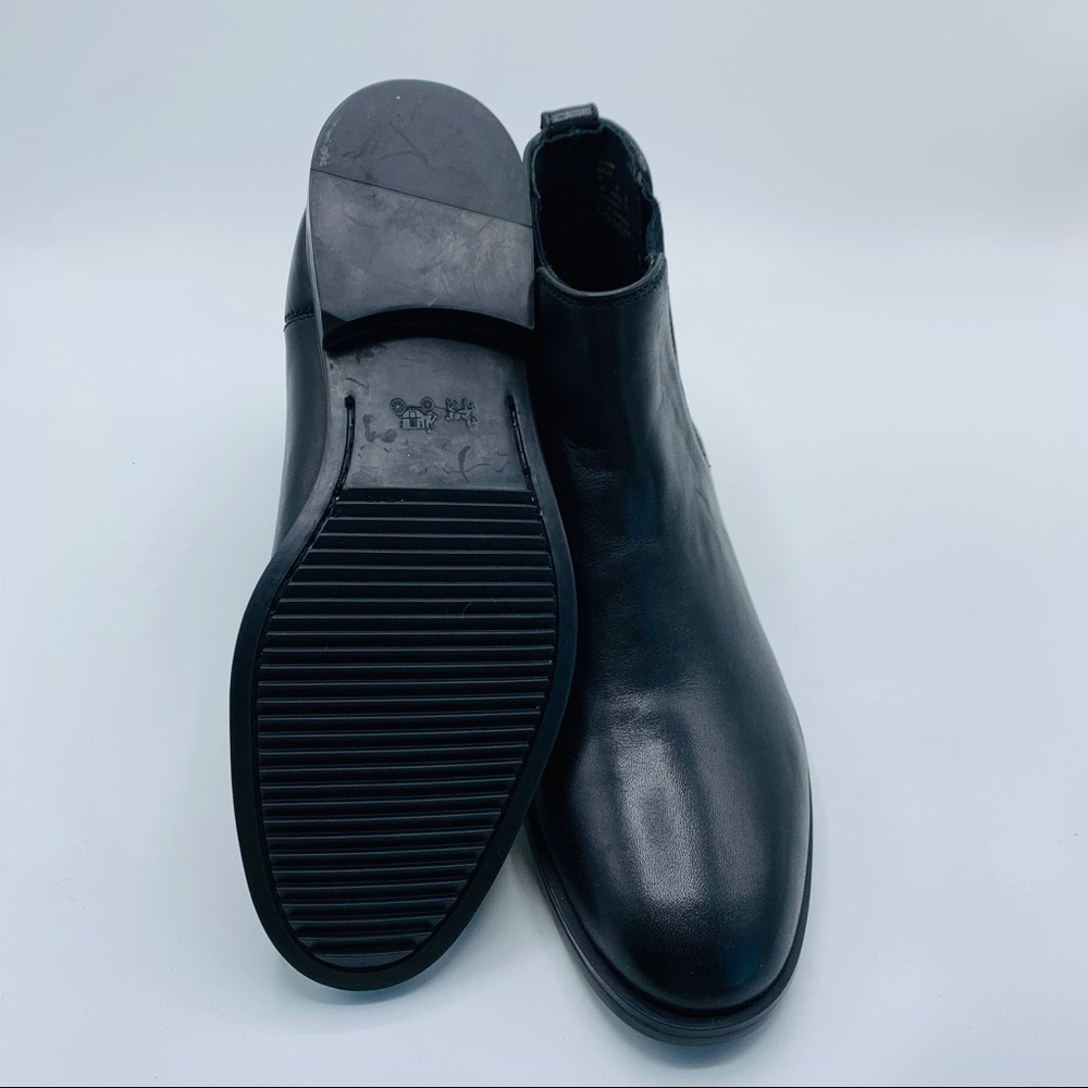 Coach | Men’s Arnold Chelsea Black Leather Boot - Picture 7 of 8
